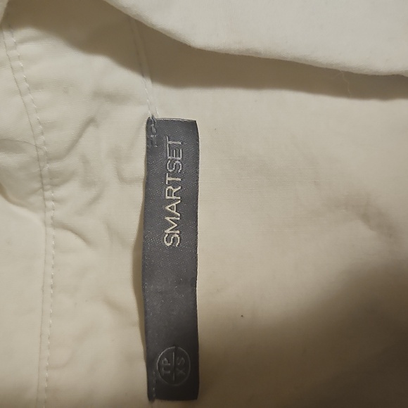 Women's White Button-Up Shirt - Picture 2 of 2